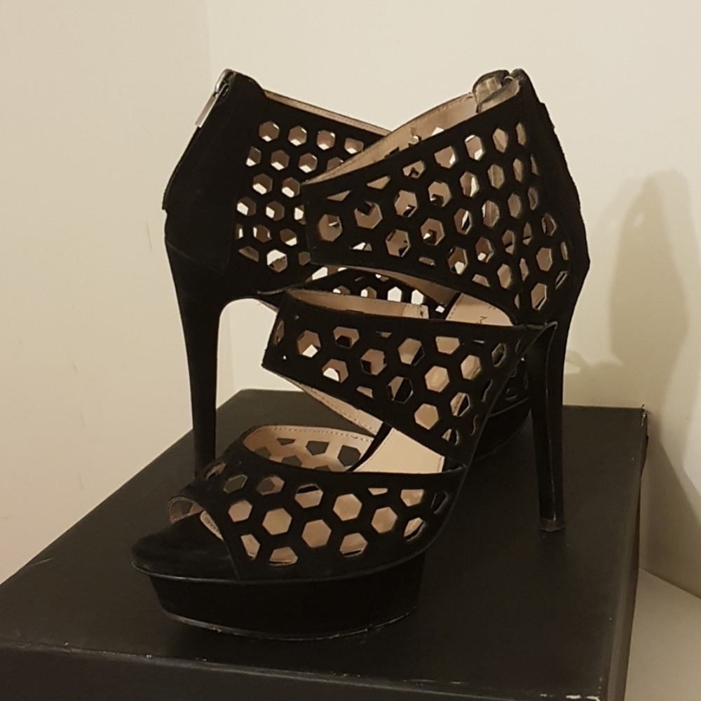 Pelle Moda Laser Cut out Suede Heels Size 8